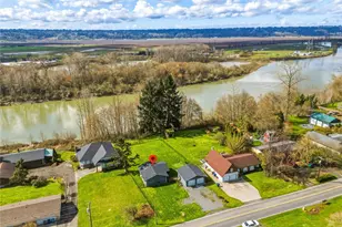 8114 Riverview Rd, Snohomish, WA 98290 - Photo 18