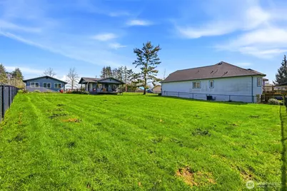 8114 Riverview Road, Snohomish, WA 98290 - Photo 16