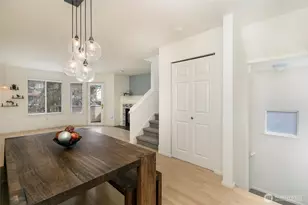 730 N 95th St, Seattle, WA 98103 - Photo 2