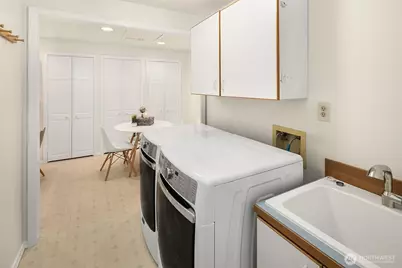 24106 NE 6th Place, Sammamish, WA 98074 - Photo 20