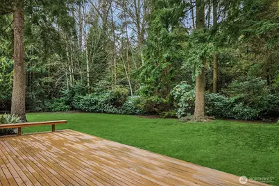 24106 NE 6th Place, Sammamish, WA 98074 - Photo 26