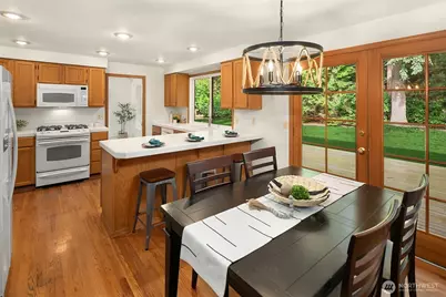 24106 NE 6th Place, Sammamish, WA 98074 - Photo 8