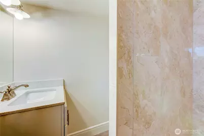 1048 S Director Street, Seattle, WA 98108 - Photo 16