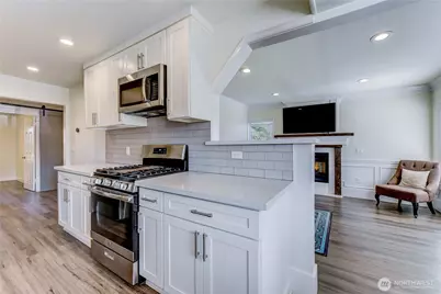 1048 S Director Street, Seattle, WA 98108 - Photo 6