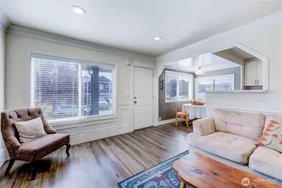 1048 S Director Street, Seattle, WA 98108 - Photo 4