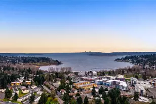 10016 NE 120th Ln, Kirkland, WA 98034 - Photo 2