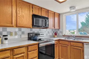 9612 Vantage Terrace Ct SE, Olympia, WA 98513 - Photo 8