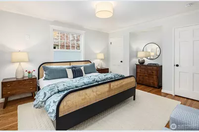 2827 40th Avenue W, Seattle, WA 98199 - Photo 16