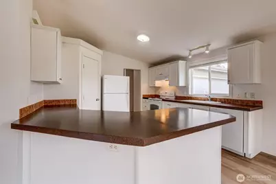 2004 95th Street E, Tacoma, WA 98445 - Photo 12