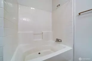 2004 95th St E, Tacoma, WA 98445 - Photo 20