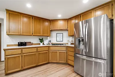 2138 221st Place NE, Sammamish, WA 98074 - Photo 12