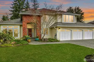 2138 221st Pl NE, Sammamish, WA 98074 - Photo 2