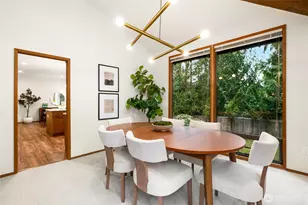 2518 Sahalee Dr E, Sammamish, WA 98074 - Photo 10