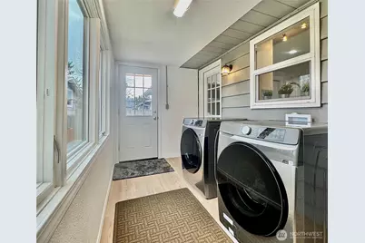 9521 Sharon Drive, Everett, WA 98204 - Photo 24