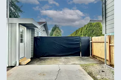 9521 Sharon Drive, Everett, WA 98204 - Photo 16