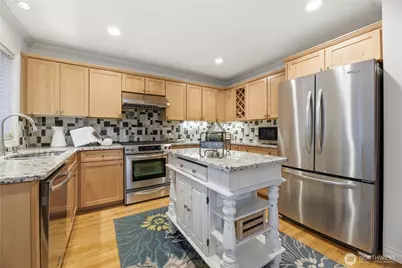 2000 Village Green Drive #16, Mill Creek, WA 98012 - Photo 12