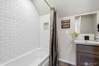 421 W Meeker, Puyallup, WA 98371 - Photo 18