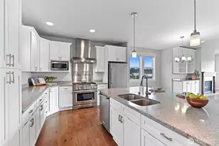 17588 Fjord Dr NE, Poulsbo, WA 98370 - Photo 4