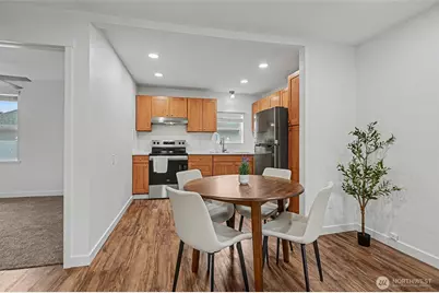 617 140th Street S #2, Tacoma, WA 98444 - Photo 4