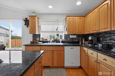 7214 35th Street NE, Marysville, WA 98270 - Photo 12