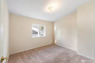 14002 70th Street Ct E, Sumner, WA 98390 - Photo 32