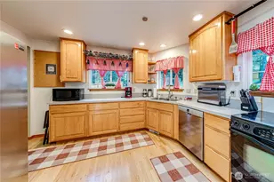 73 Ross Ln, Port Angeles, WA 98363 - Photo 10