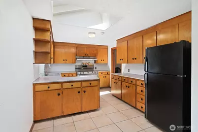 1802 22nd Avenue SE, Olympia, WA 98501 - Photo 6
