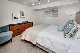 11421 NE 88th St, Kirkland, WA 98033 - Photo 32