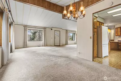 23812 Lake Drive E, Bothell, WA 98021 - Photo 16