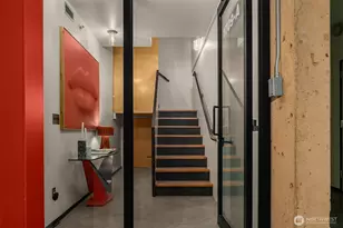 1709 Dexter Ave N, Seattle, WA 98109 - Photo 4