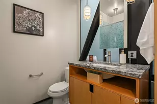 1709 Dexter Ave N, Seattle, WA 98109 - Photo 30