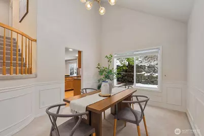 8218 126th Place SE, Newcastle, WA 98056 - Photo 10