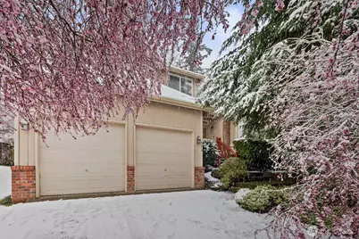 8218 126th Place SE, Newcastle, WA 98056 - Photo 2