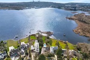 3925 NE Surber Dr, Seattle, WA 98105 - Photo 34