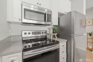 321 10th Ave S, Seattle, WA 98104 - Photo 16