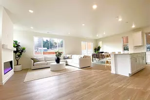 10308 6th Pl SE, Lake Stevens, WA 98258 - Photo 4