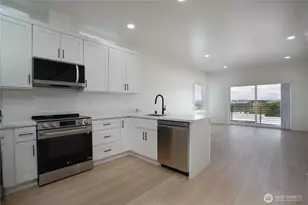 1129 Fawcett Ave, Tacoma, WA 98402 - Photo 4