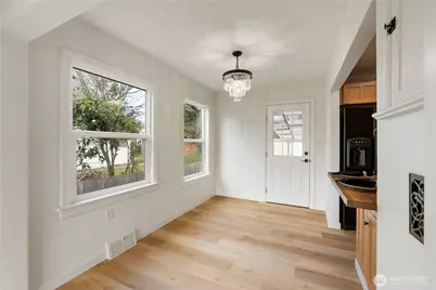 319 4th Avenue SE, Puyallup, WA 98372 - Photo 10