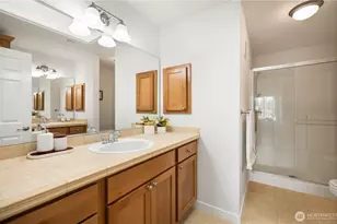 1947 NE Killian Ln, Issaquah, WA 98029 - Photo 20