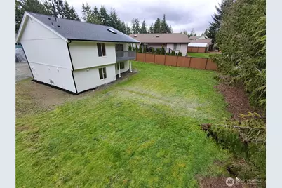 19307 115th Street Court E, Bonney Lake, WA 98391 - Photo 2