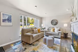 2532 NE 108th Pl, Seattle, WA 98125 - Photo 2