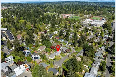 2532 NE 108th Place, Seattle, WA 98125 - Photo 32