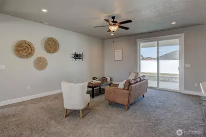 415 SW R Street, Quincy, WA 98848 - Photo 4