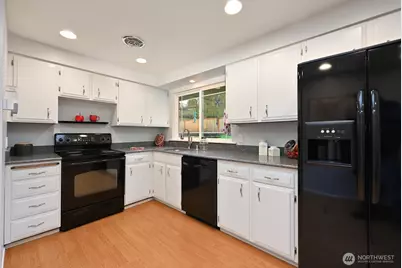 19718 12th Avenue NW, Shoreline, WA 98177 - Photo 10