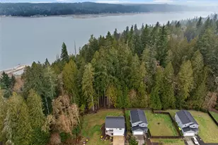 61 E Ellinor Peak Pl, Belfair, WA 98528 - Photo 4