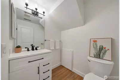 953 Field Avenue NE, Renton, WA 98059 - Photo 14