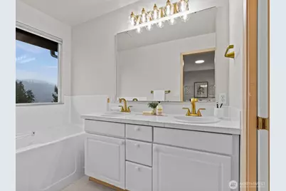 24094 Walker Valley Road, Mount Vernon, WA 98274 - Photo 14