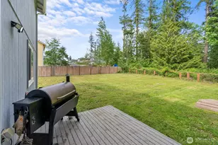 18805 86th Dr NW, Stanwood, WA 98292 - Photo 24