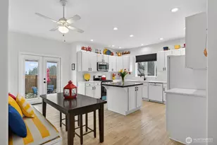 1906 Copper Pond Pl, Anacortes, WA 98221 - Photo 14