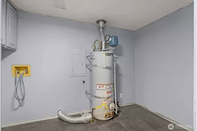 833 E Marine View Drive, Everett, WA 98201 - Photo 16